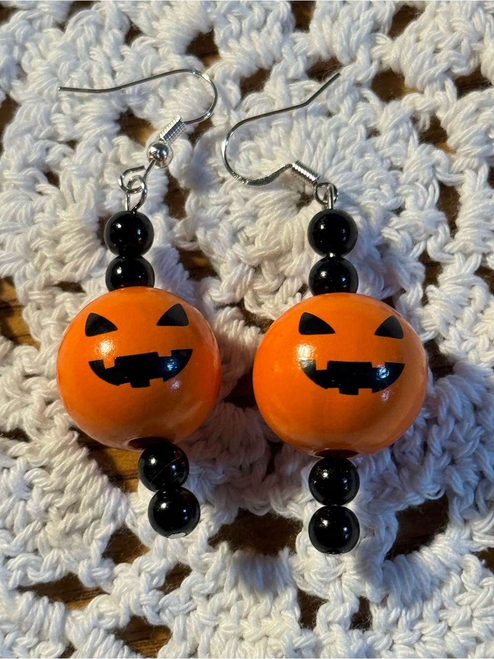 Hand Crafted Halloween Jack-o-lantern Pumpkin Dangle Beaded Earrings